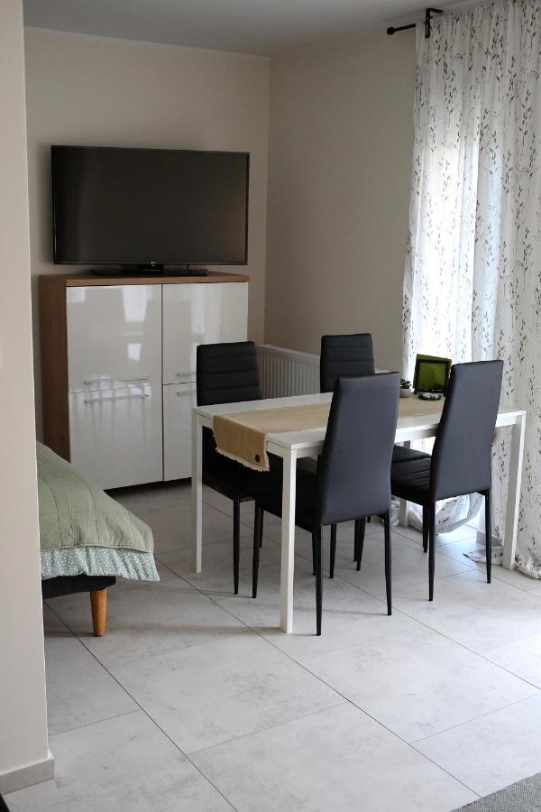 Apartament ニエホジェ エクステリア 写真