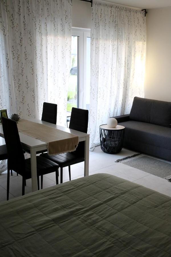 Apartament ニエホジェ エクステリア 写真
